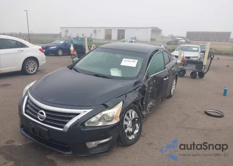 2015 Nissan Altima 2.5 S из США, поврежденный, VIN 1N4AL3AP1FC279917